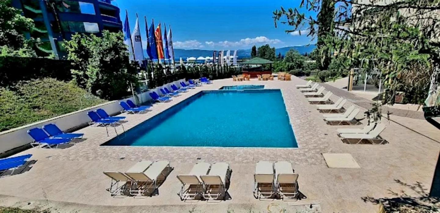 Hotel Bluebell Ohrid Esterno foto