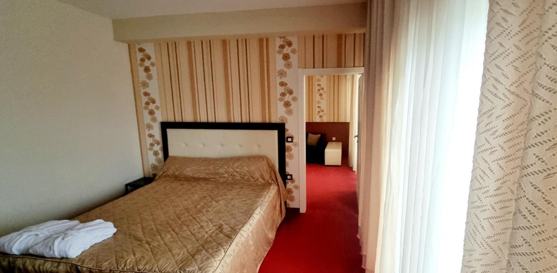 Hotel Bluebell Ohrid Esterno foto
